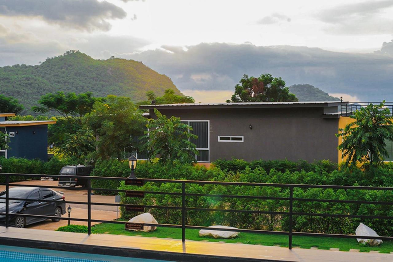 The X10 Private Pool Khaoyai Sha Certified เขาใหญ่